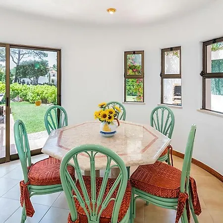 Villa Emerald Escape *